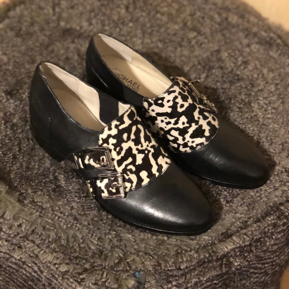 Michael Kors Black Leather Hair Calf Flat Shoe - Picture 3 of 7